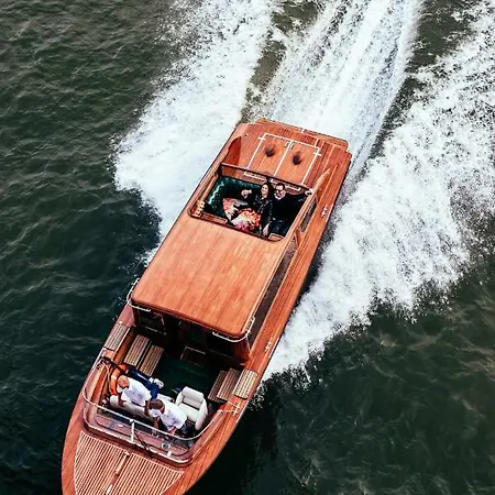 Vogue Boat * 布达佩斯