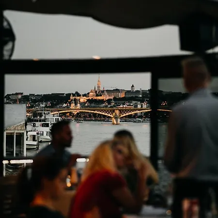 Vogue Boat * Budapeszt